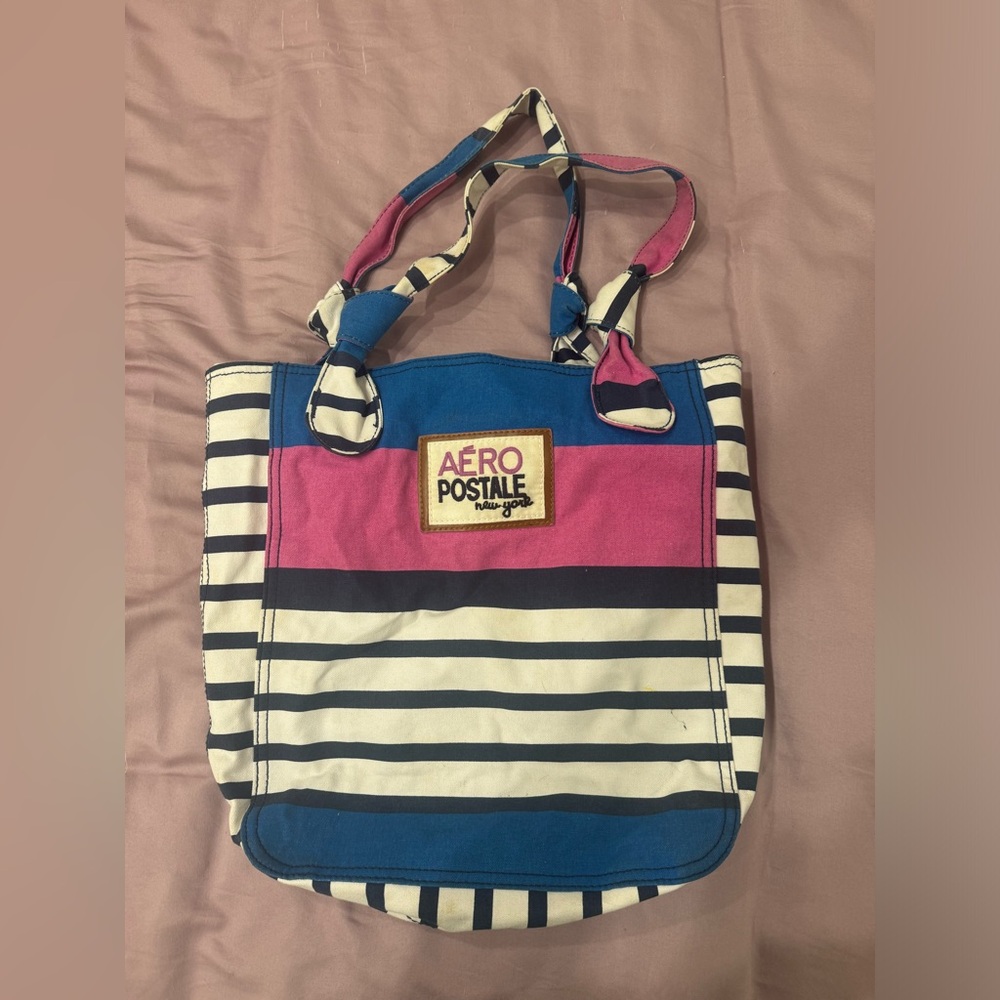 Aeropostale Tote bag